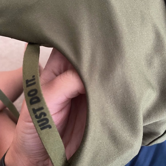 Nike Sports Bra - Picture 6 of 6